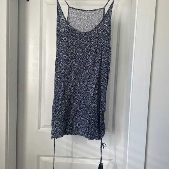 Hurley Summer Dress - Picture 2 of 4